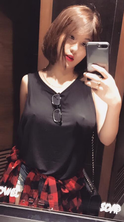 葡萄牙队绝杀英格兰，许昕刷新世界纪录，跨越领域的荣耀时刻