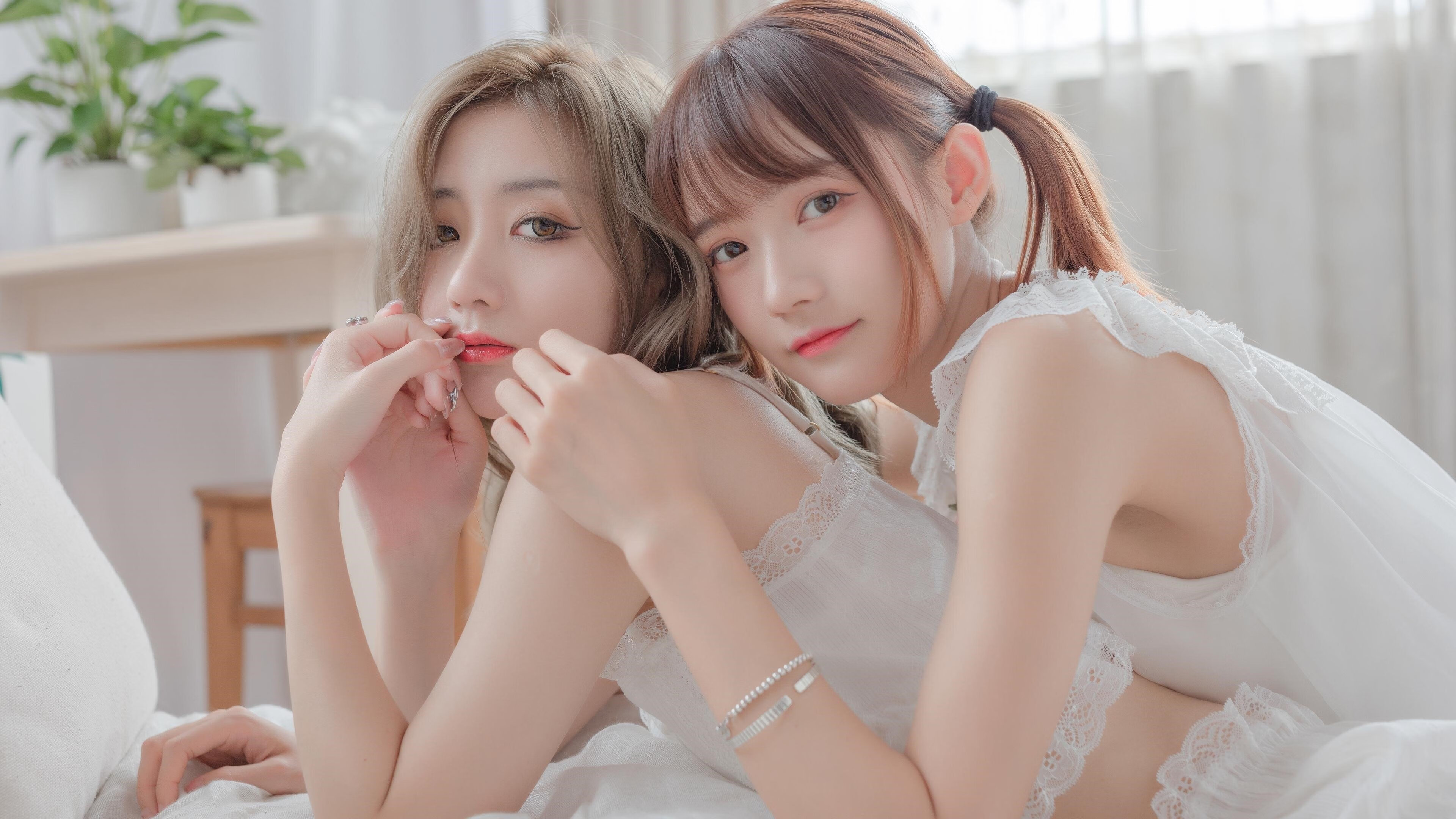 历史时刻的同频共振，足球与乒乓，两种征服的同一天