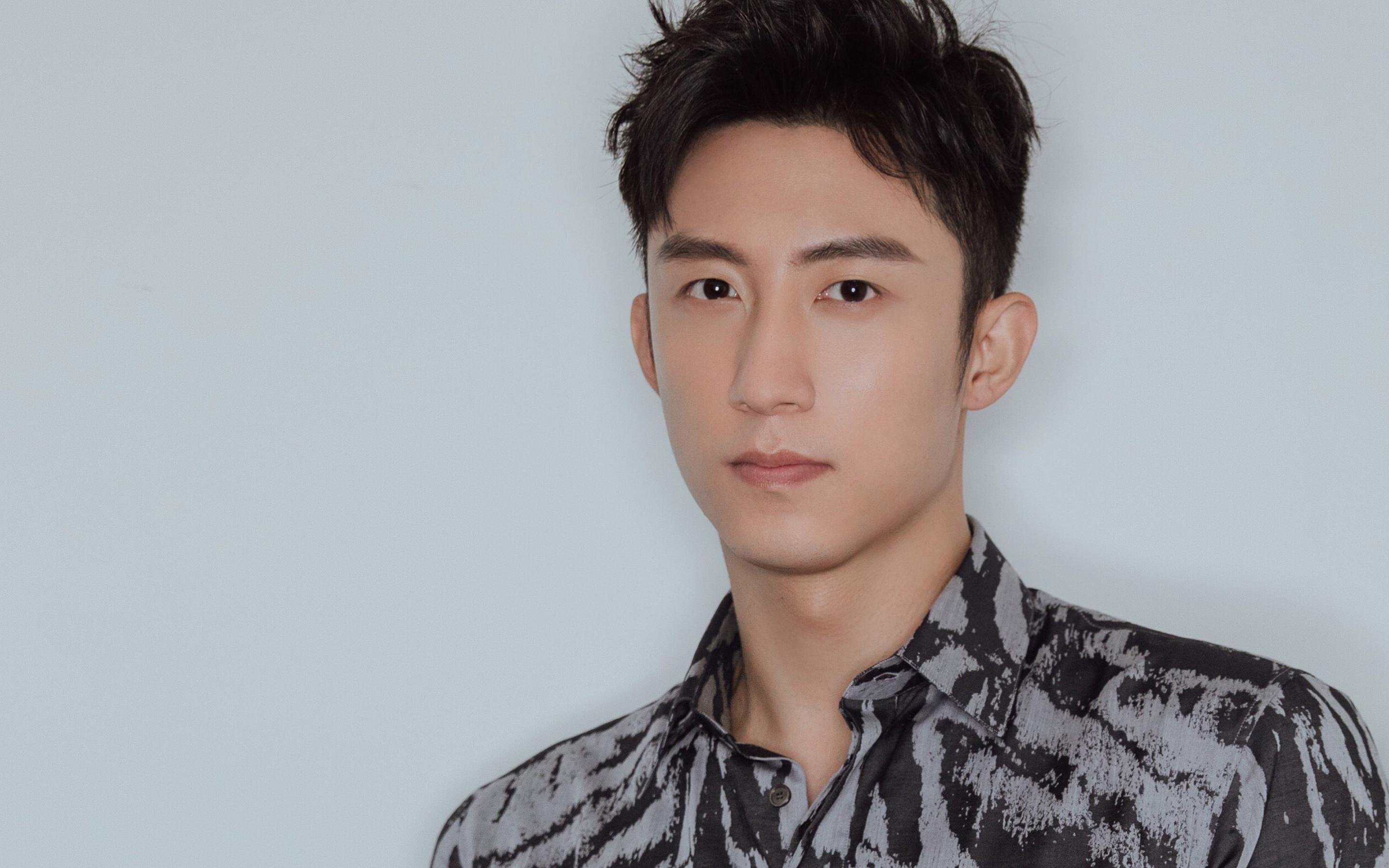 突尼斯冷夜横空出世，黑马制霸乌拉圭，恩佐变身关键先生