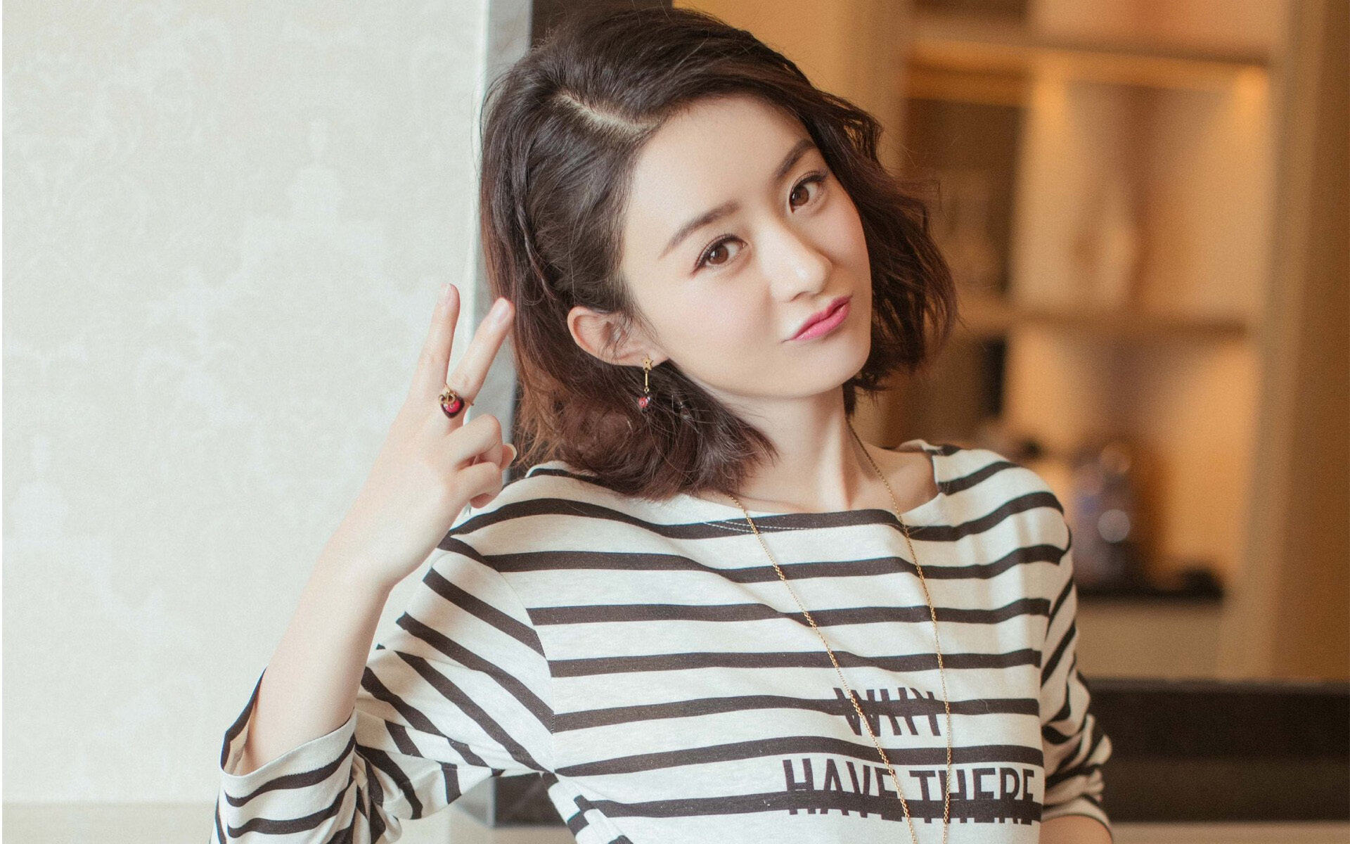 霍勒迪狂飙之夜，一支边缘球队的悬崖独舞与一个落选秀的救赎