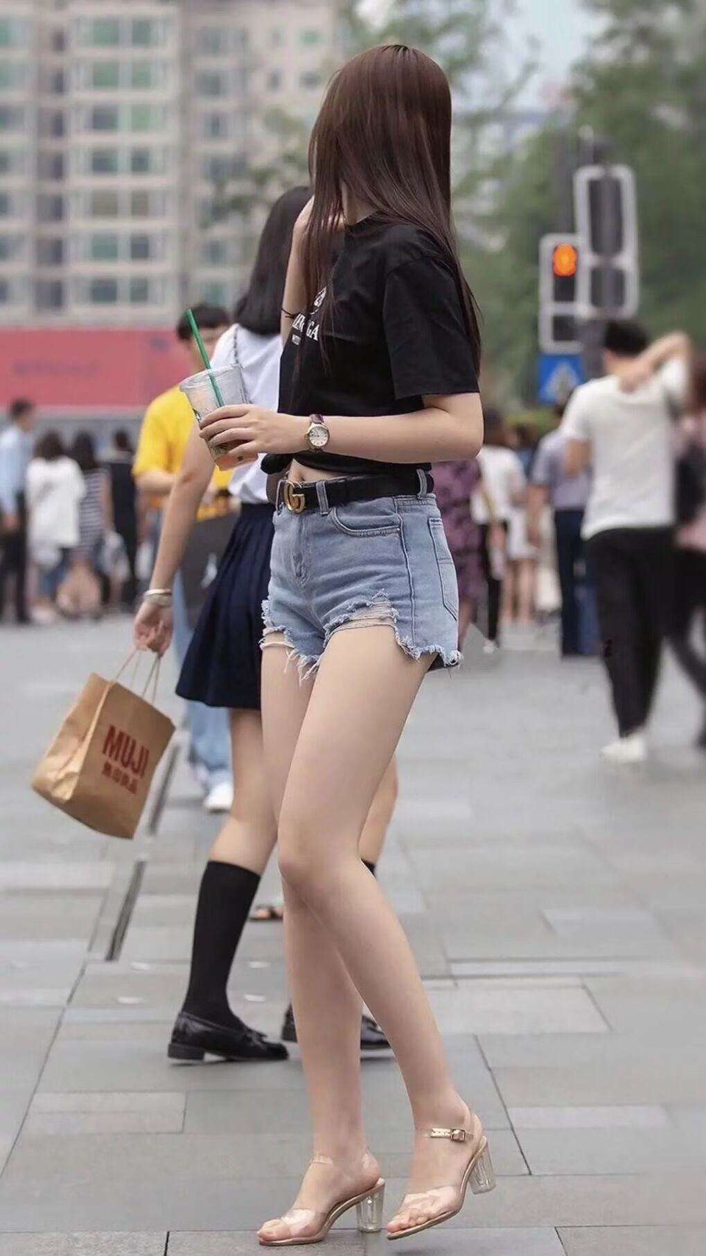 绿茵孤勇,当德意志战车碾过布达佩斯,迪亚斯书写C组唯一解